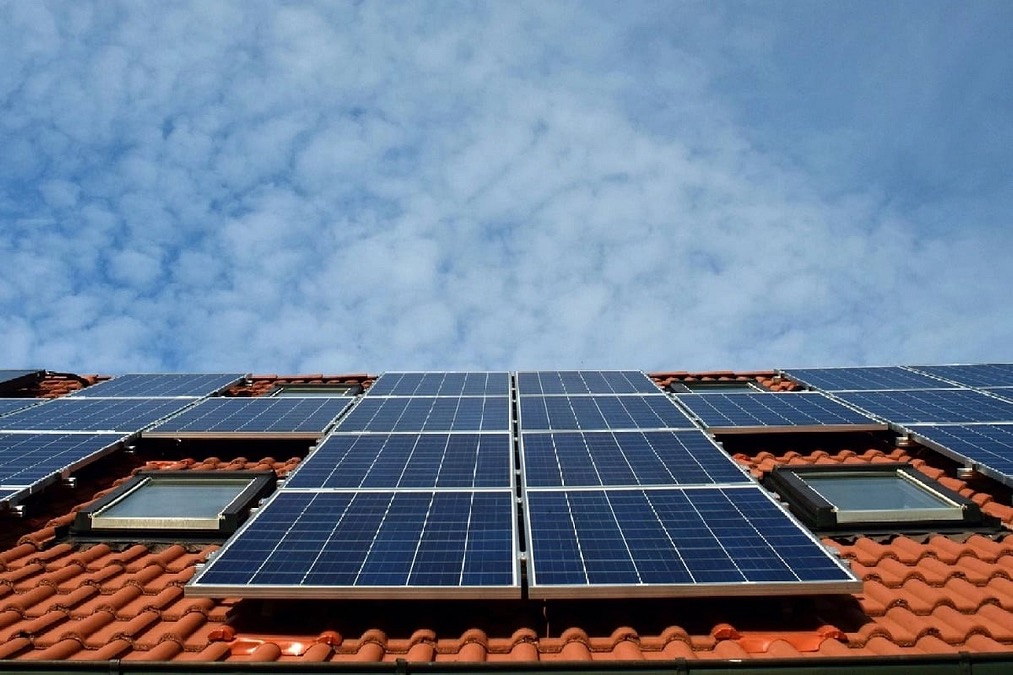 MIND ID Advances Rooftop Solar Initiatives Despite Regulatory Challenges